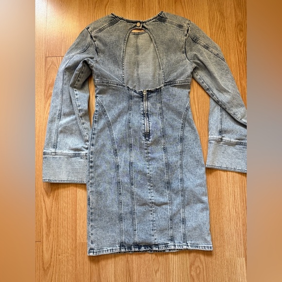 NWOT GESTUZ Janice Open Back Denim Dress In Washed Mid Blue SIZE 34 - Picture 5 of 7